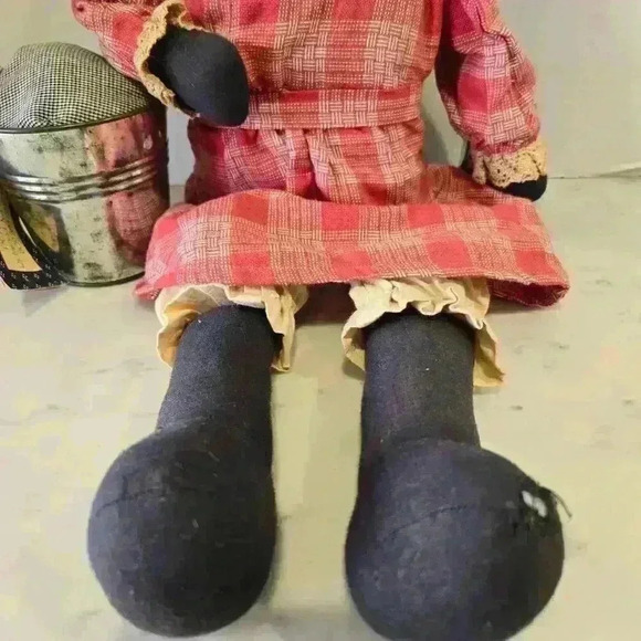Vintage Fisherman's Wife Cat Doll from Collectors Medley - Picture 4 of 12
